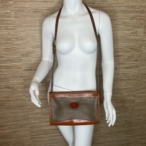 Vintage Dooney & Bourke crossbody